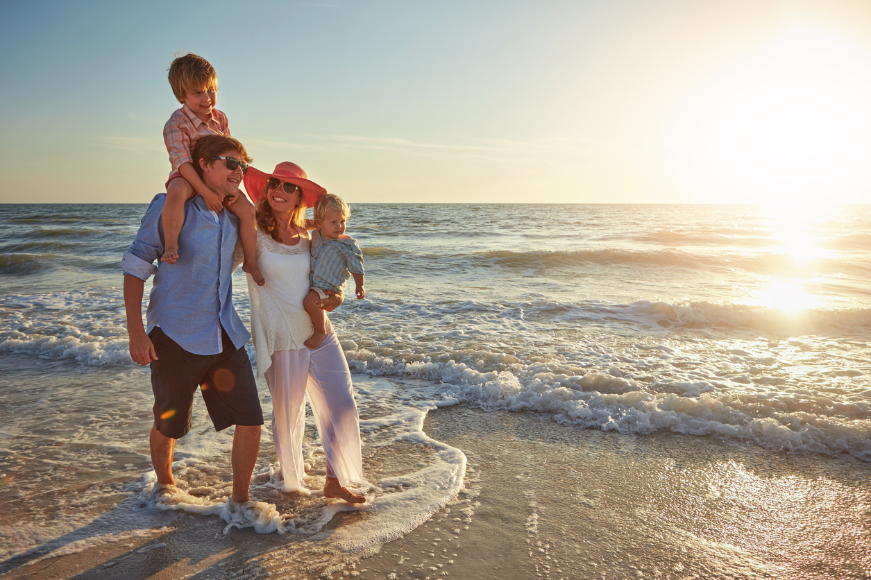 Семейный отпуск: как найти самое выгодное страхование путешествий и на что следует обратить внимание?