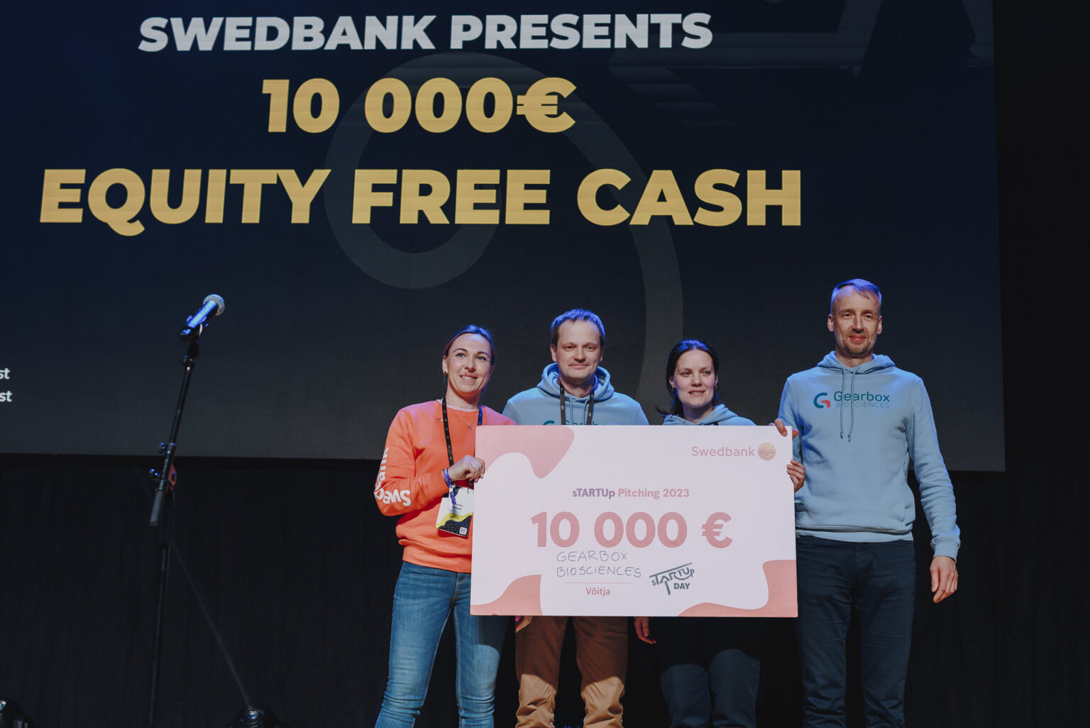 Swedbank andis startup pitchingu võitjale 2023.a 10k Gearbox Biosciences