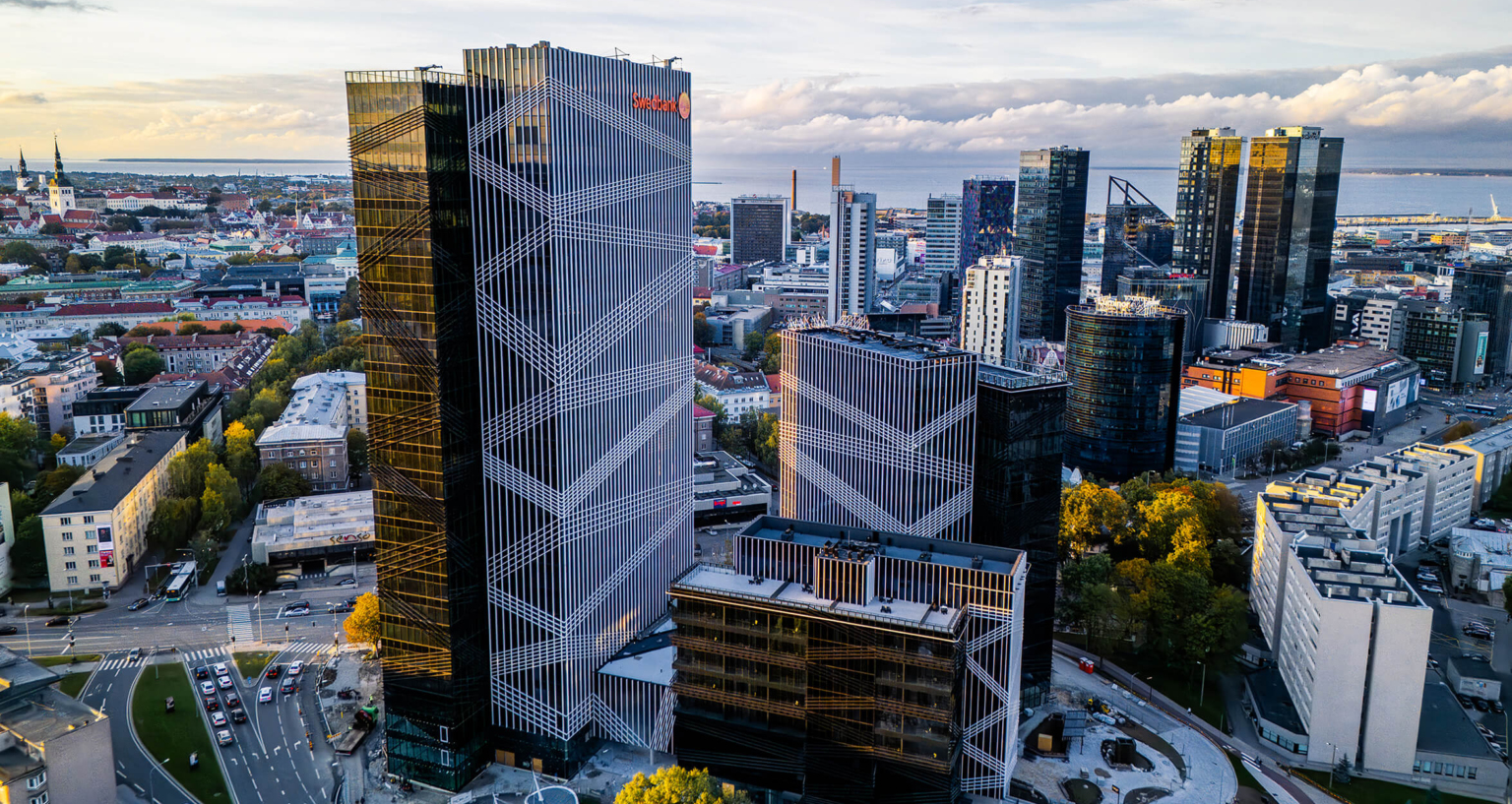 Pangad ESG risttules – surve ja sihi vahel