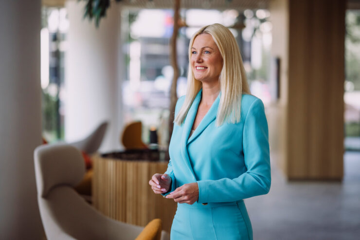 Fotol on Swedbanki kõneisik Mari-Liis Jääger