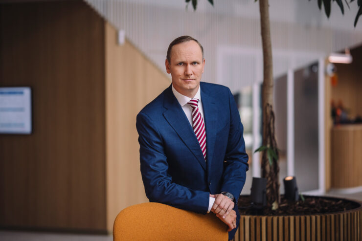 Fotol on Swedbanki kõneisik Olavi Lepp