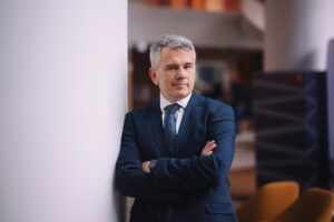 Fotol on Swedbanki kõneisik Pertti Rahnel