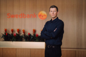 Fotol on Swedbanki kõneisik Rainer Saad