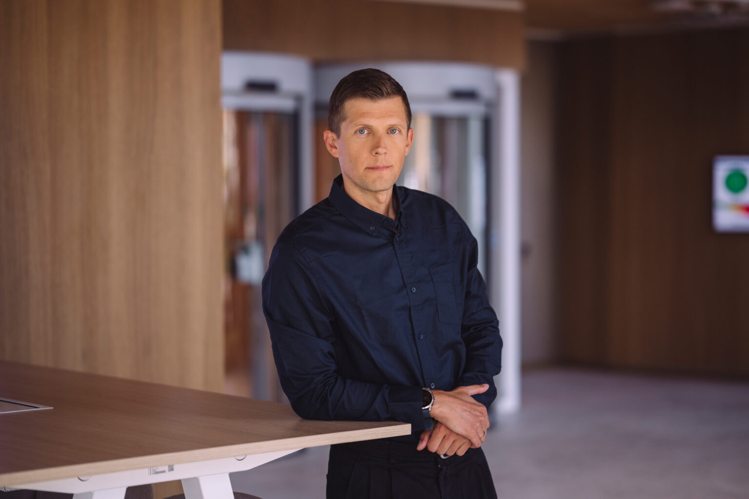 Fotol on Swedbanki kõneisik Rainer Saad