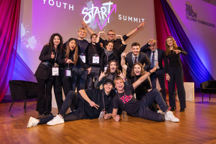 Fotol on rõõmsad osalejad ja korraldustiim Youth Startup Summit 2024-lt.