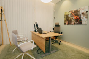 Fotol on Swedbanki Arteri esinduse teenindusboks