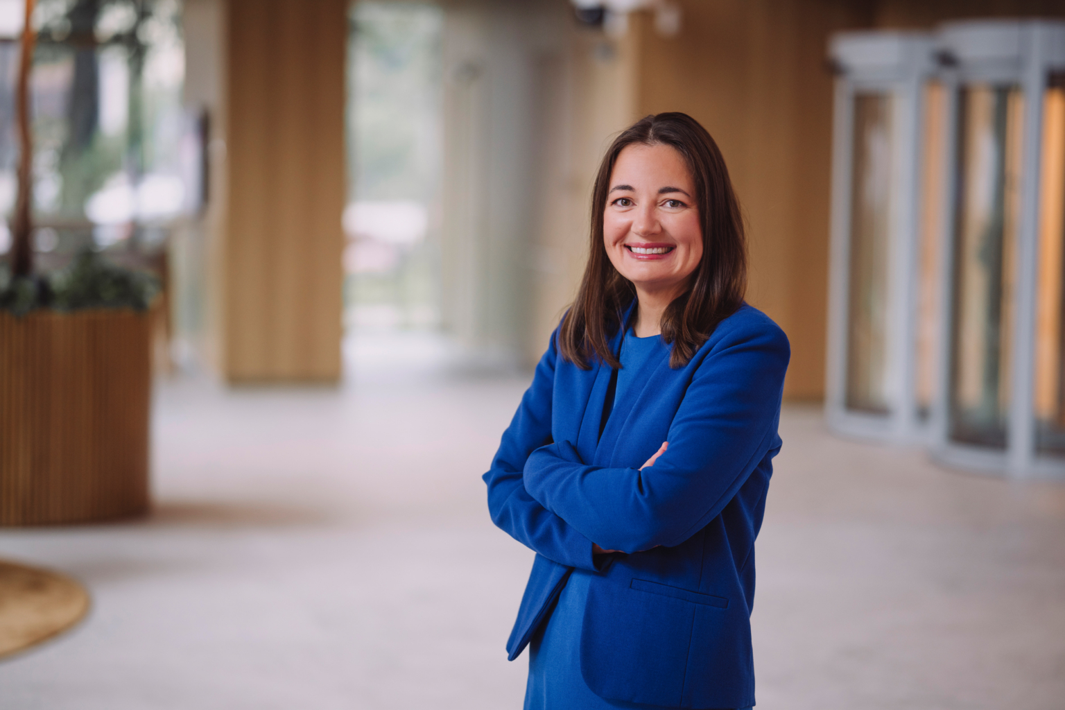 Fotol seisab Swedbanki kõneisik Liis Elmik