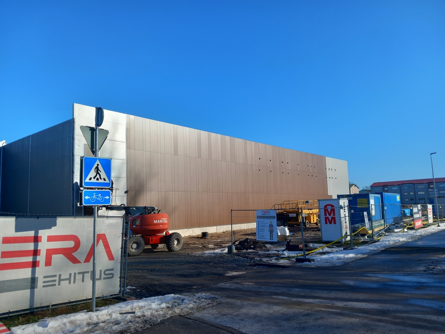 Pildil uus Pärnu Maxima toidupood, ostukeskus, mis on ehitusjärgus